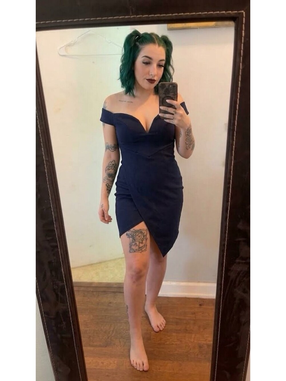 Blossom Navy Off-the-Shoulder Bodycon Cocktail Dress Size 6